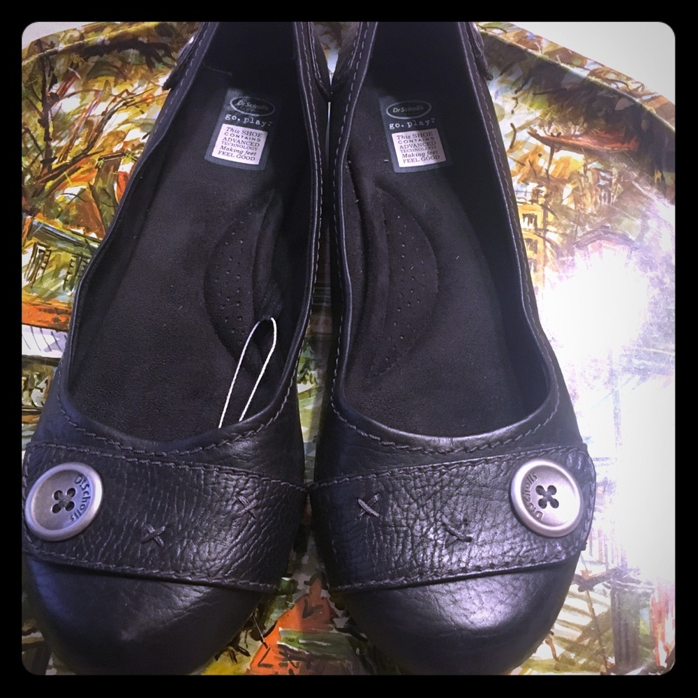 EUC Dr. School’s black flats w/ Go play cushioning